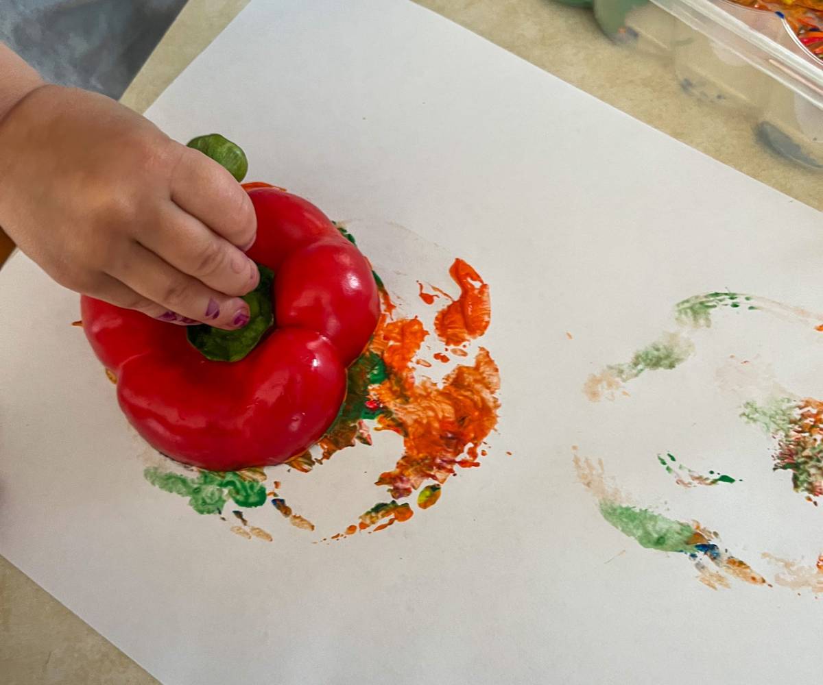 Easy Painting Without a Brush for Toddlers and Preschoolers